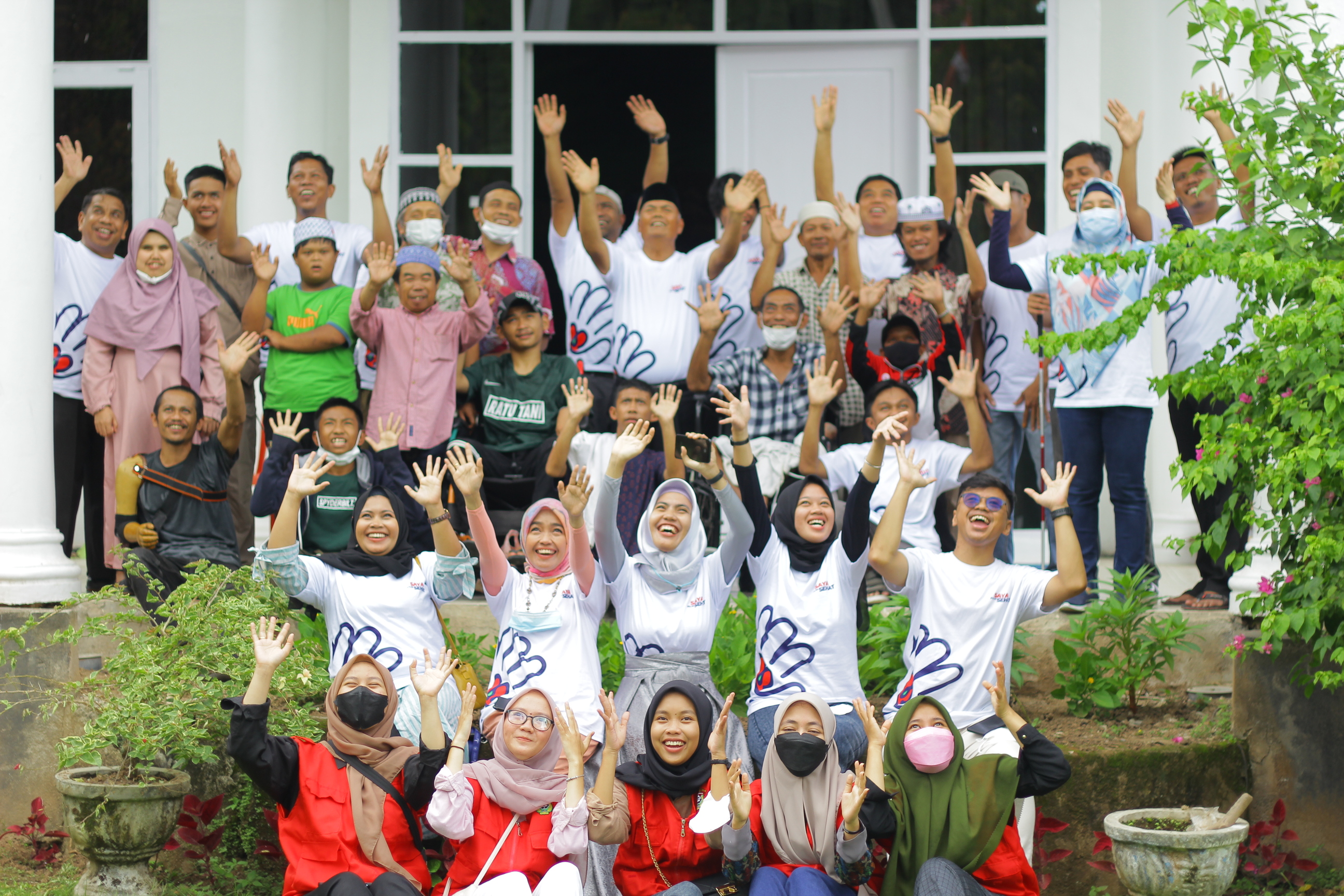 Vaksinasi COVID-19 Inklusif Pertama di Sulawesi Selatan Menjadi Praktik Baik Kerja Sama Multipihak dan Keterlibatan Lintas Sektor untuk Perbaikan Akses Bagi Kelompok Rentan